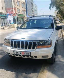 جیپ گراند شیرۆکی
